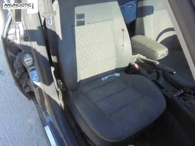 Asiento delantero derecho 3668253 audi