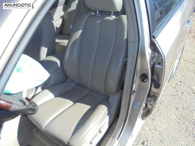 Asiento delantero izquierdo 3342003