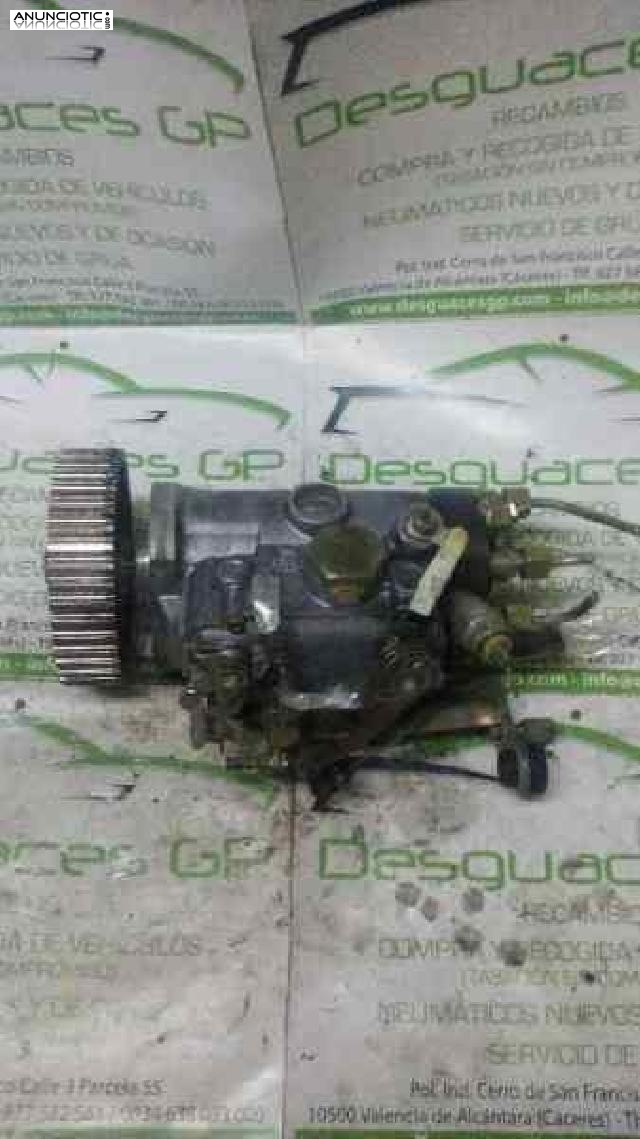 Bomba inyeccion de peugeot 205