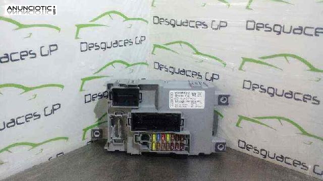 Caja fusibles 155964 de peugeot