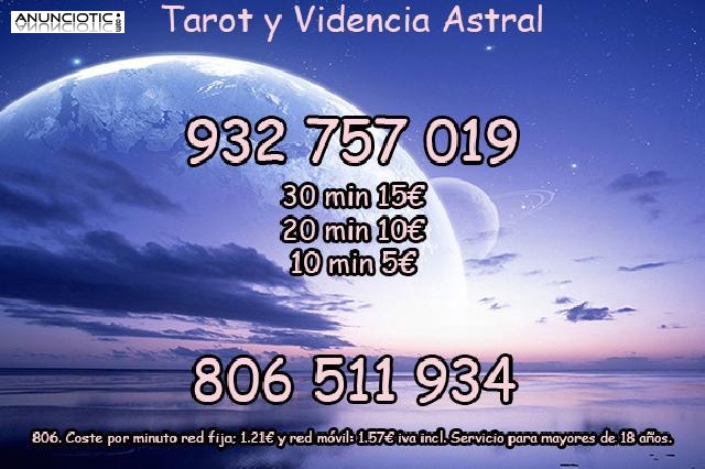 Tarot y videncia astral