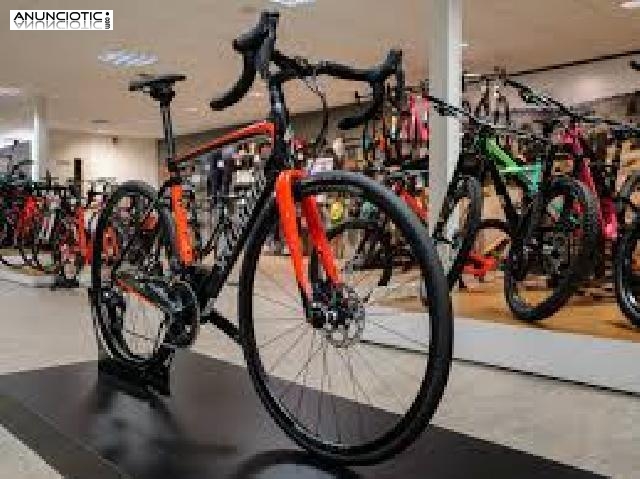 2019 Specialized Roubaix Expert $2,800