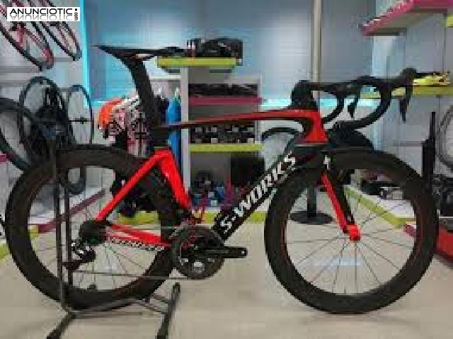 2019 Specialized Roubaix Expert $2,800