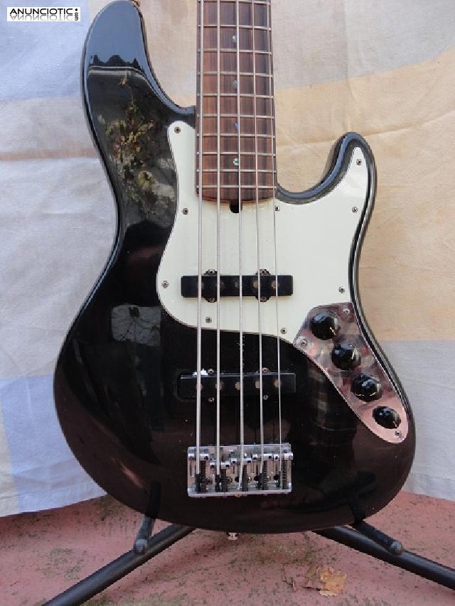 FENDER JAZZ BASS AMERICAN DE LUXE 5 CUERDAS AÑO 89