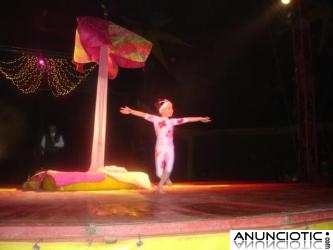 CIRCO ALEX ZAVATTA EN PALAU-SOLITÀ I PLEGAMANS