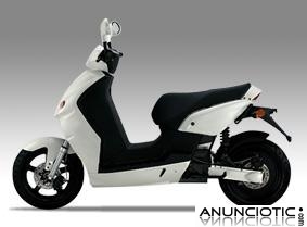 Scooters eléctricos Cooltra Emax de 2ª mano desde sólo 700 euros