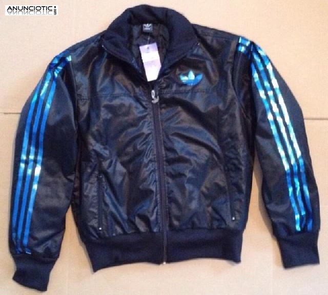 Chaquetilla adidas  **contrareembolso**