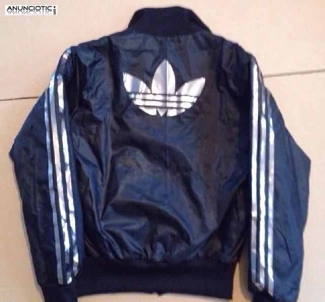 Chaquetilla adidas  **contrareembolso**