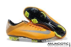 gros bon march¨¦ des chaussures de foot Nike, jouent baskets 