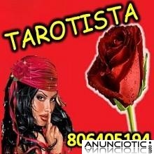 Azucena Tarotista (Tarot de pareja y amor)