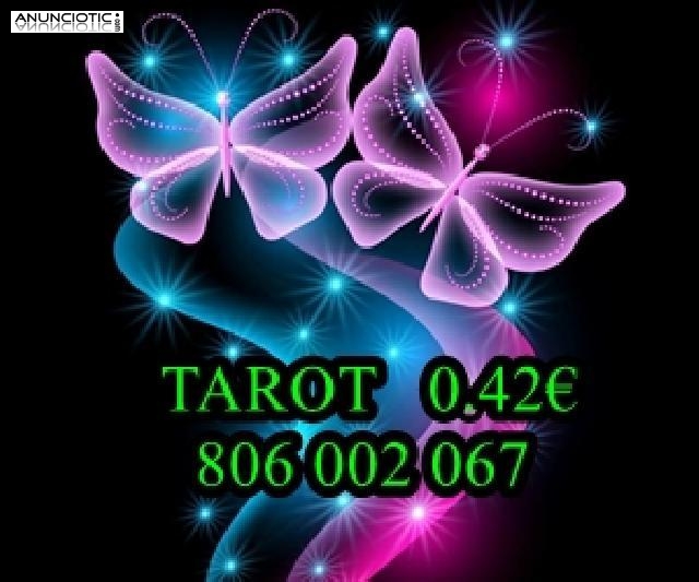 Tarot telefónico barato 0.42 LUCIA SAENZ 806 002 067