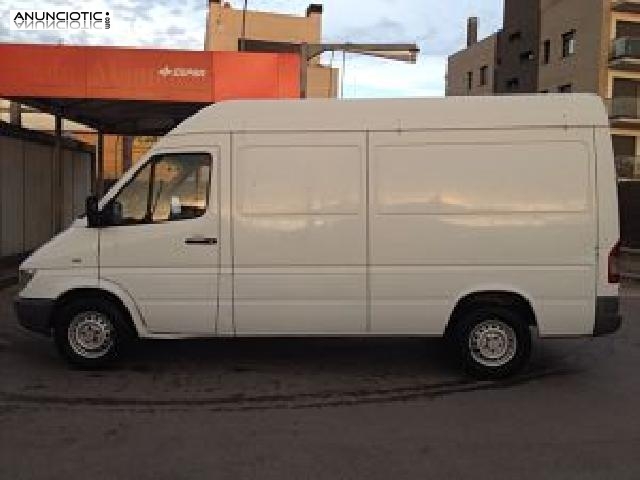 MUDANZAS Y PORTES MUY ECONÓMICOS DENTRO Y FUERA DE BARCELONA-680246644