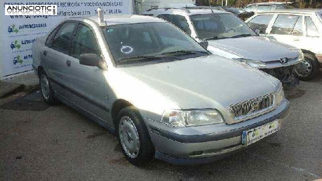 Piloto del. der. de s40 berlina