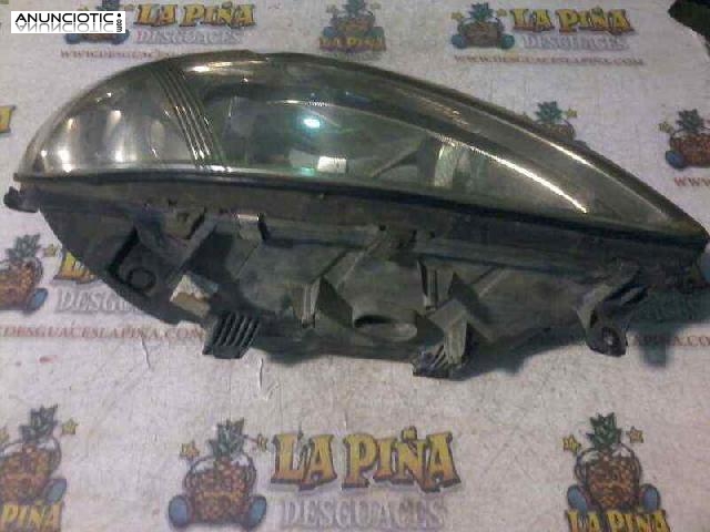 Faro derecho tipo 24670400 de mercedes -