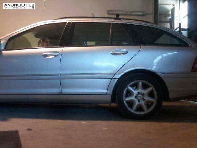 Puerta mercedes 2037300235 clase c