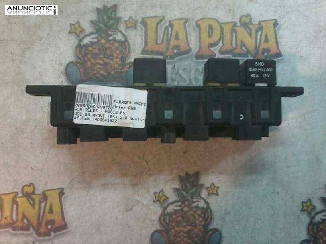 Caja reles audi 4a0941822 a4