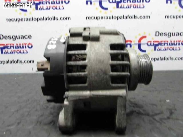 Alternador 8200022774 de renault - clio