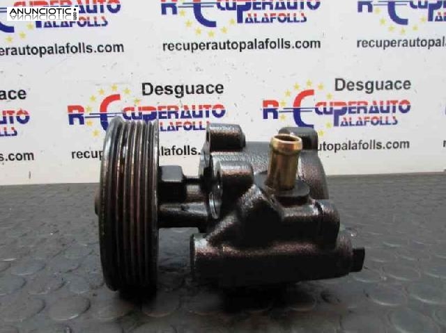 Bomba direccion 7700840801 de renault