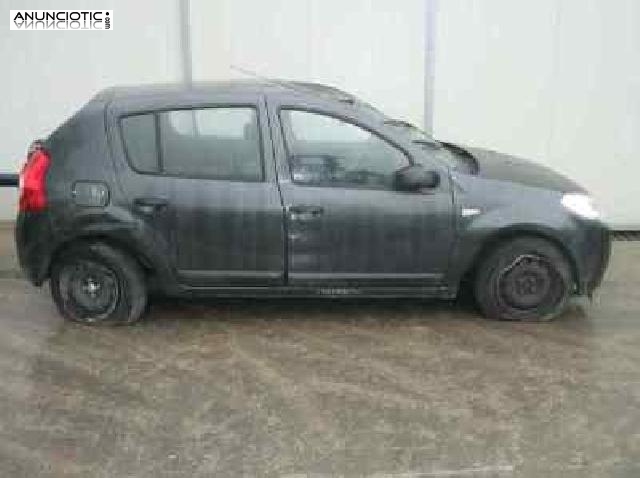 Porton trasero 901006269r de dacia