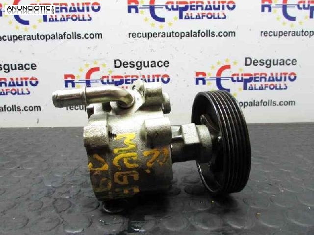 Bomba direccion 7700417308 de renault