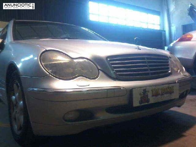 Faro mercedes clase c 2038200261