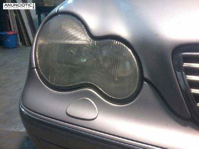 Faro mercedes clase c 2038200261