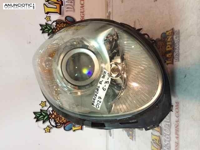 Faro derecho tipo w251 de mercedes -