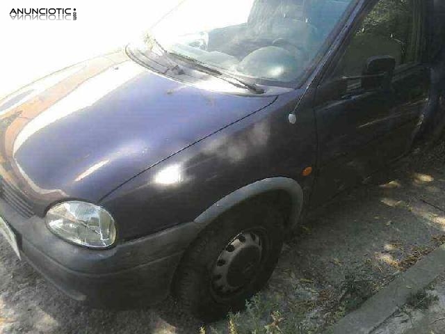 Aleta opel 90387048 combo