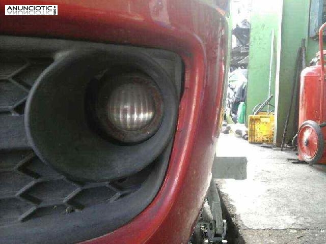 Faro antiniebla izq. fiat punto berlina