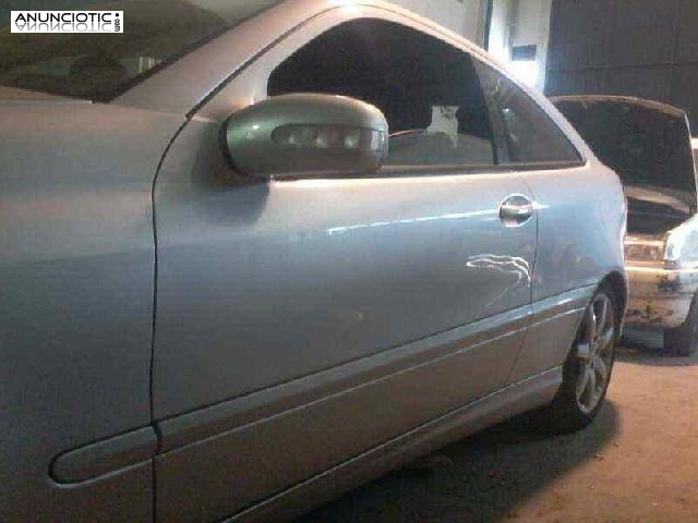 Puerta mercedes 2037201505 clase c