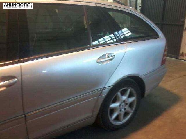 Puerta mercedes 2037301105 clase c