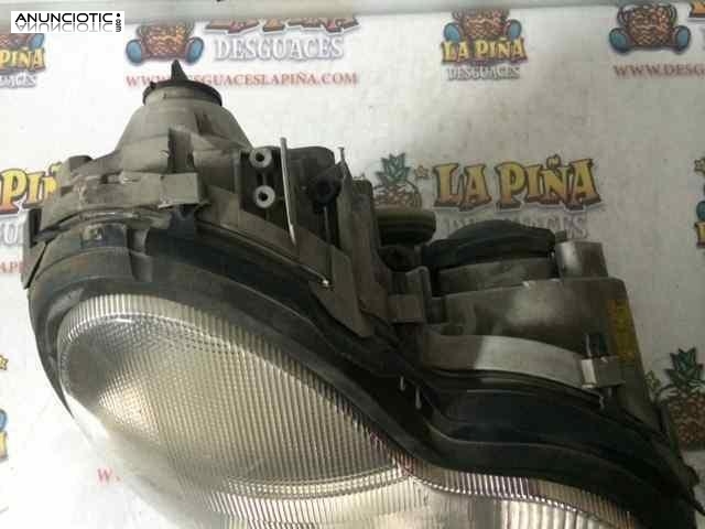 Faro derecho tipo a2038200261 de