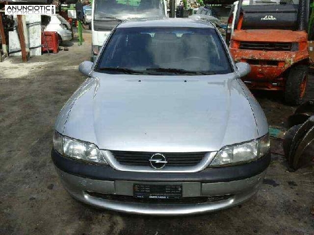 Piloto lateral izquierdo de opel vectra