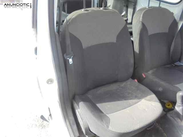 Asiento delantero derecho 4024138 dacia