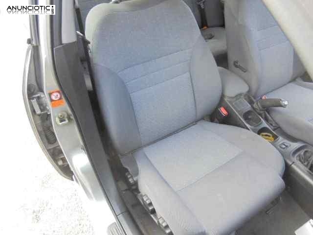 Asiento delantero derecho 4012948 nissan