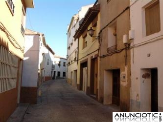 ,,SE VENDE CASA DE 3 PLANTAS MAS GARAJE Y TRASTERO EN CASPE ,ZARAGOZA ,55000 EUROS