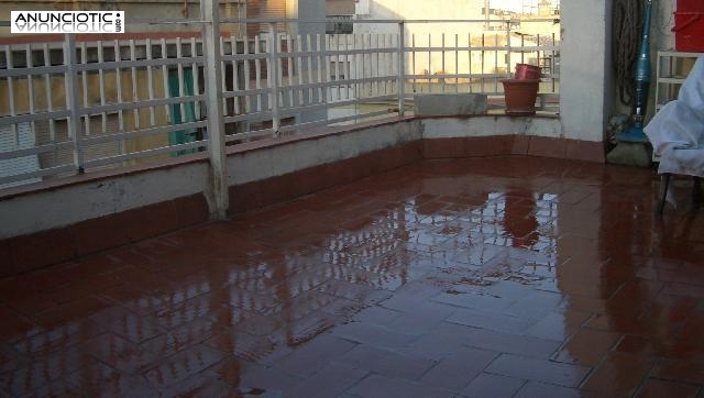 ALQUILO ATICO CON TERRAZA