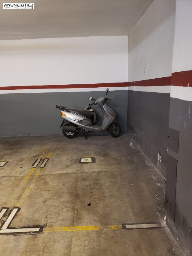 GRAN OPORTUNIDAD! PLAZA DE PARKING PARA MOTO EN MALLORCA 117,  EIXAMPLE ESQ