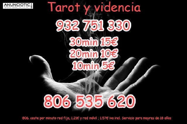 Videncia y tarot de la oscuridad