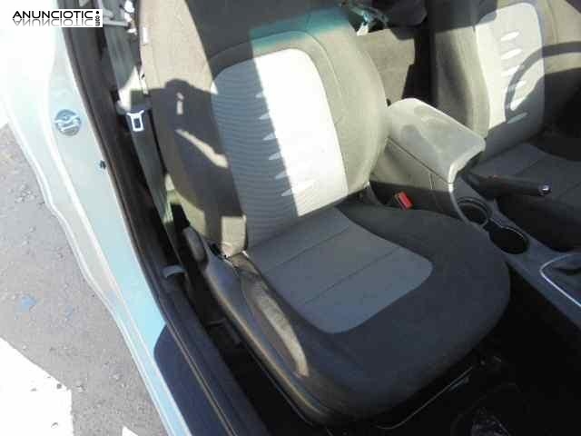 Asiento delantero derecho 3441075 kia