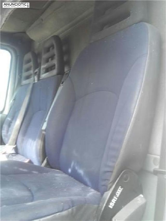 307675 asiento iveco daily furgón  2006