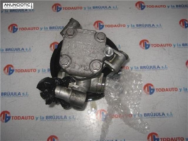 307878 bomba mercedes-benz clase clc  bm