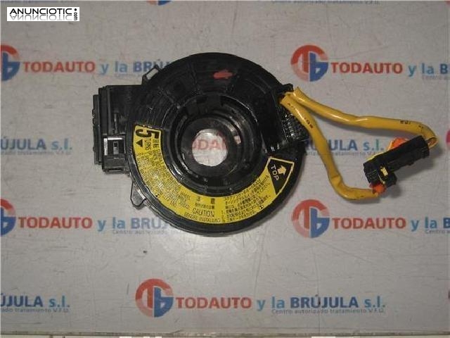 305957 anillo toyota corolla verso  r1