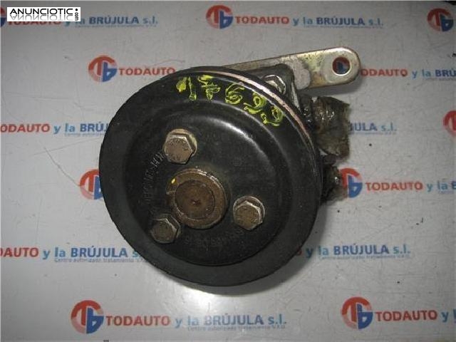 307846 bomba mercedes-benz mb 100 d