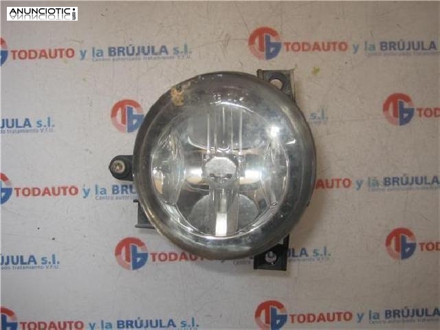 309785 faro seat altea  5p1 03.2004 1.9