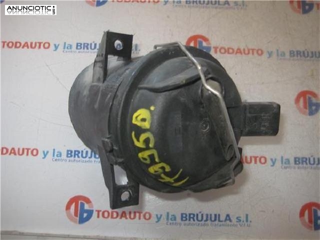 309785 faro seat altea  5p1 03.2004 1.9