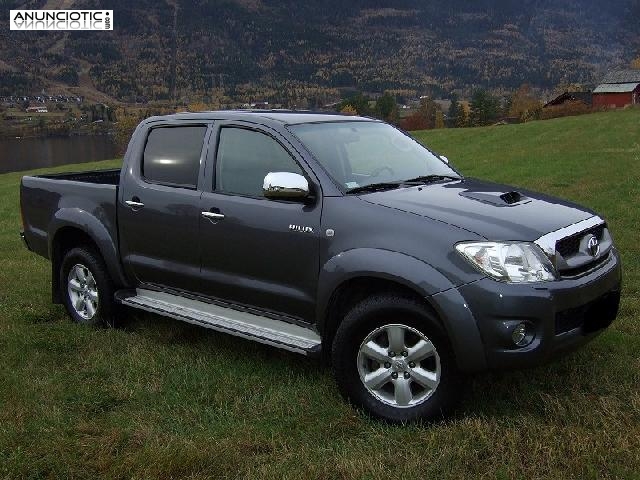  Toyota HiLux 2.5 l 2007, 176.000 km