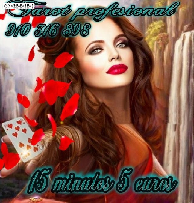 Tarot profesional 30 minutos 10 euros ,,,