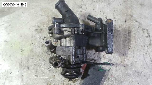 1387179 bomba ford mondeo berlina