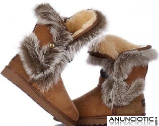 Nosotros vendemos zapatos UGG  85